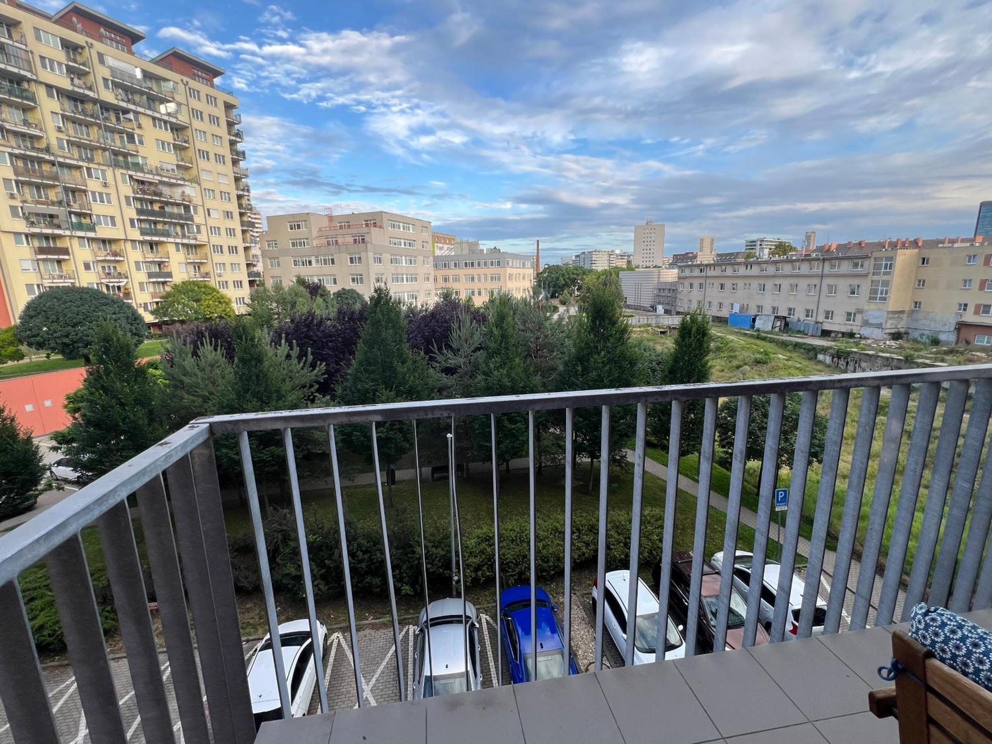 Apartment Jegeho Bratislava - Tipos Arena Extérieur photo